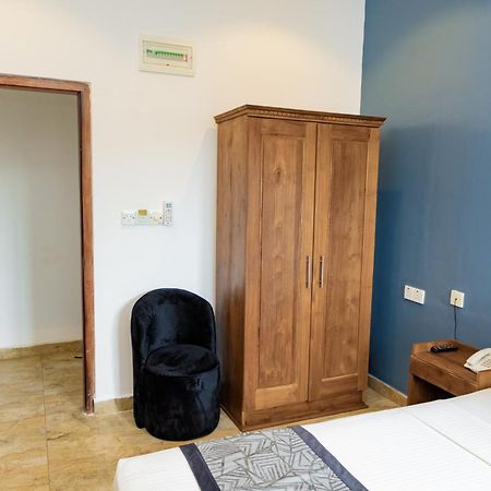 Pearl Island Inn Джафна Екстериор снимка
